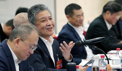 省政協委員分組討論政府工作報告