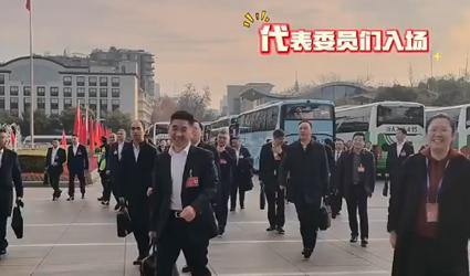 代表委員熱議政府工作報告